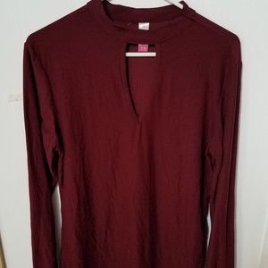 Keyhole long sleeve tee